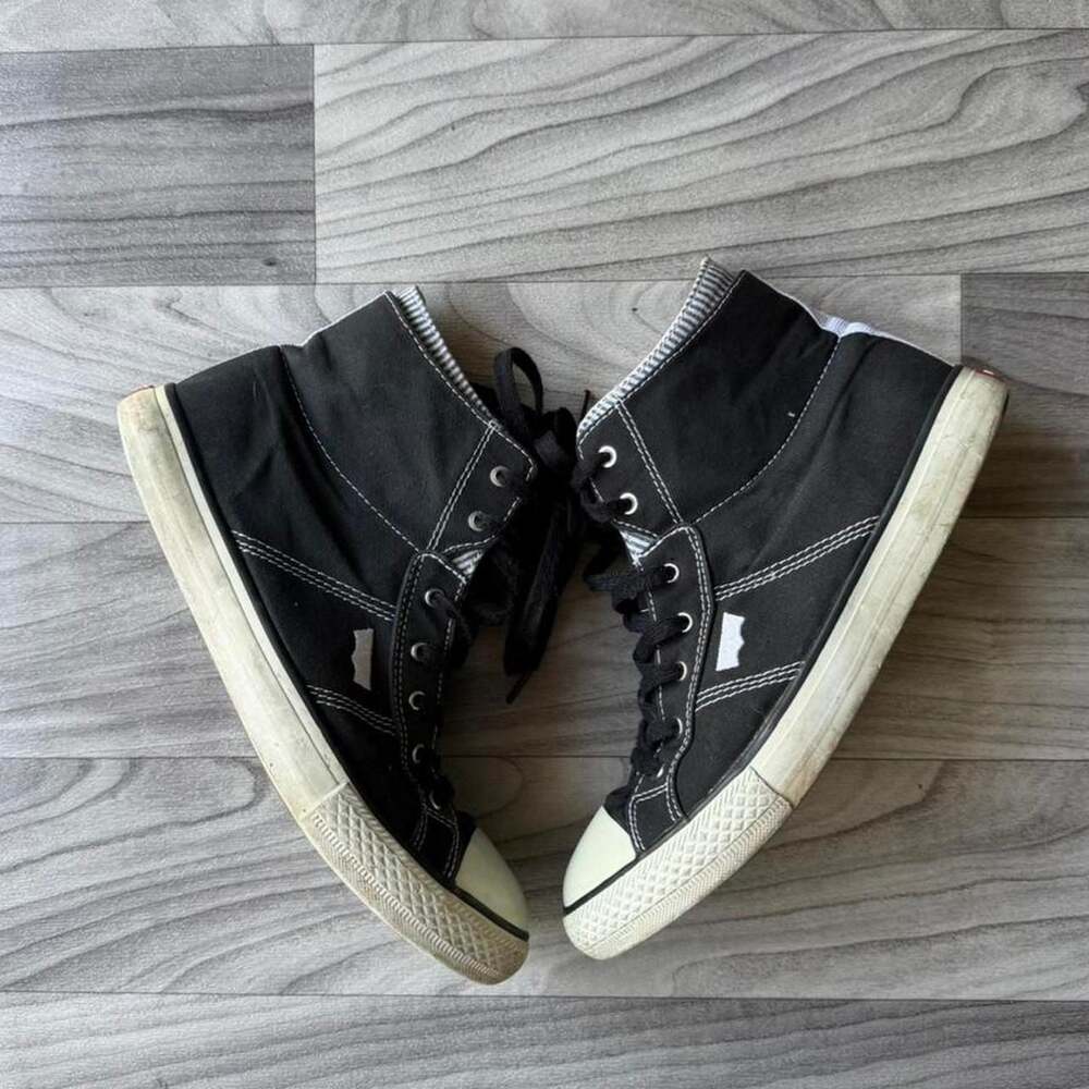 Vintage Y2K Levi's Black Canvas High Top Sneakers